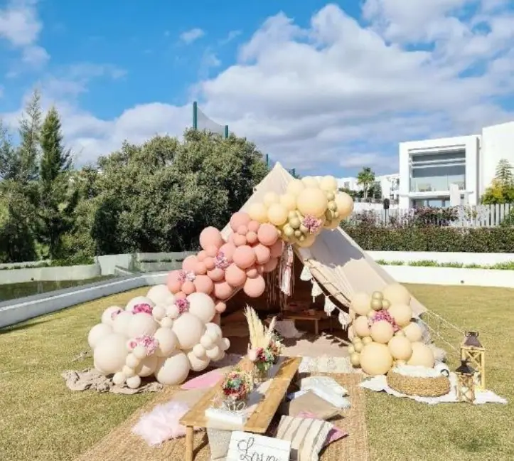 Zona infantil con tipis para bodas en Zaragoza